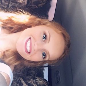 Meet your Posher, Annie